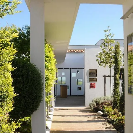 Hotel Hotel-restaurant L'aquarelle Breuillet (Charente-Maritime)