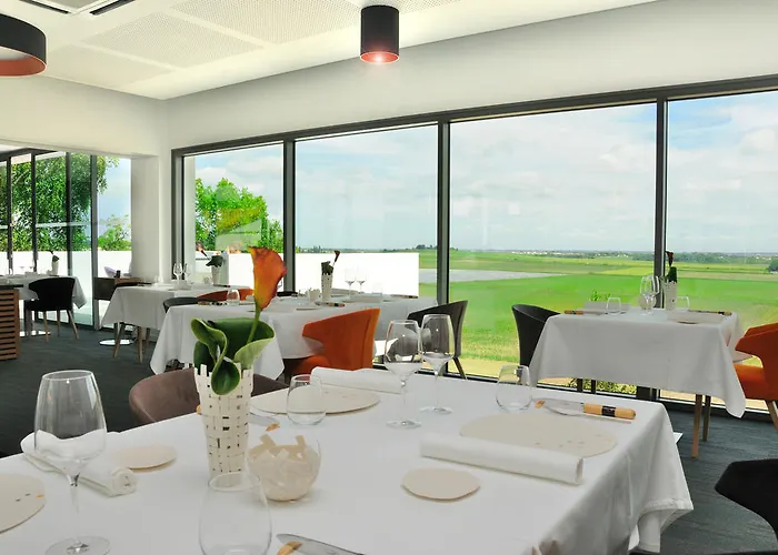 Hotel-restaurant L'aquarelle 3* Breuillet (Charente-Maritime)