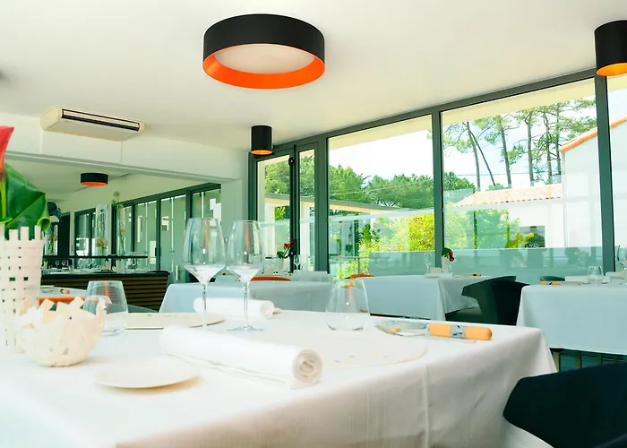Hotel-restaurant L'aquarelle 3* Breuillet (Charente-Maritime)