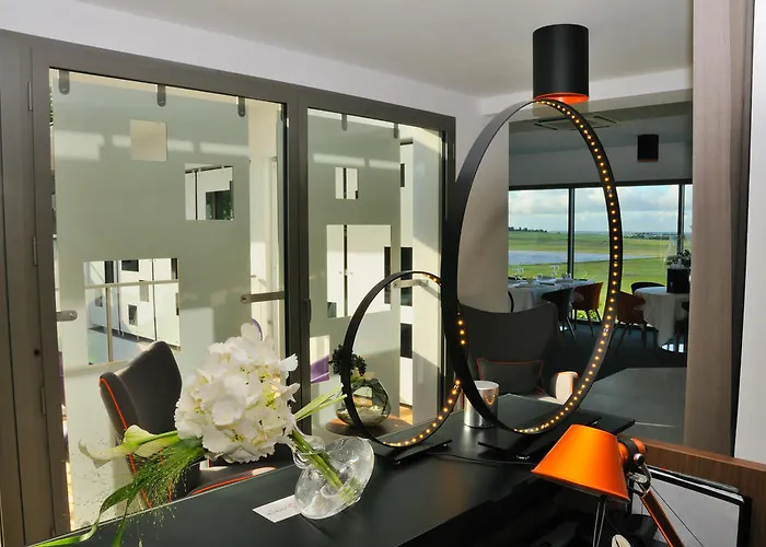 Hotel Hotel-restaurant L'aquarelle Breuillet (Charente-Maritime)