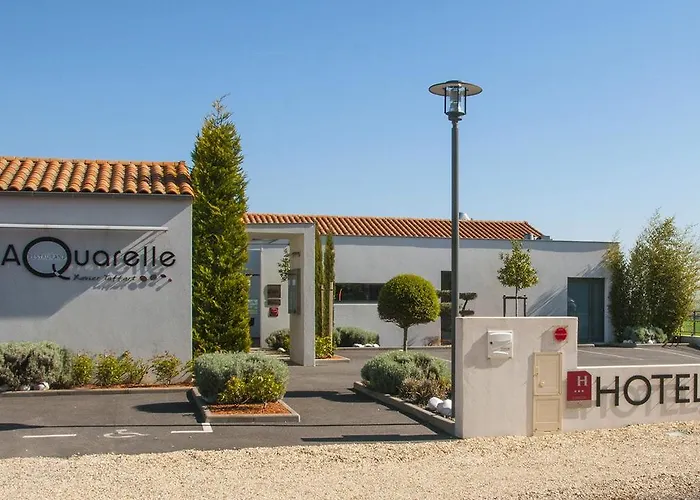 Hotel-restaurant L'aquarelle 3* Breuillet (Charente-Maritime)